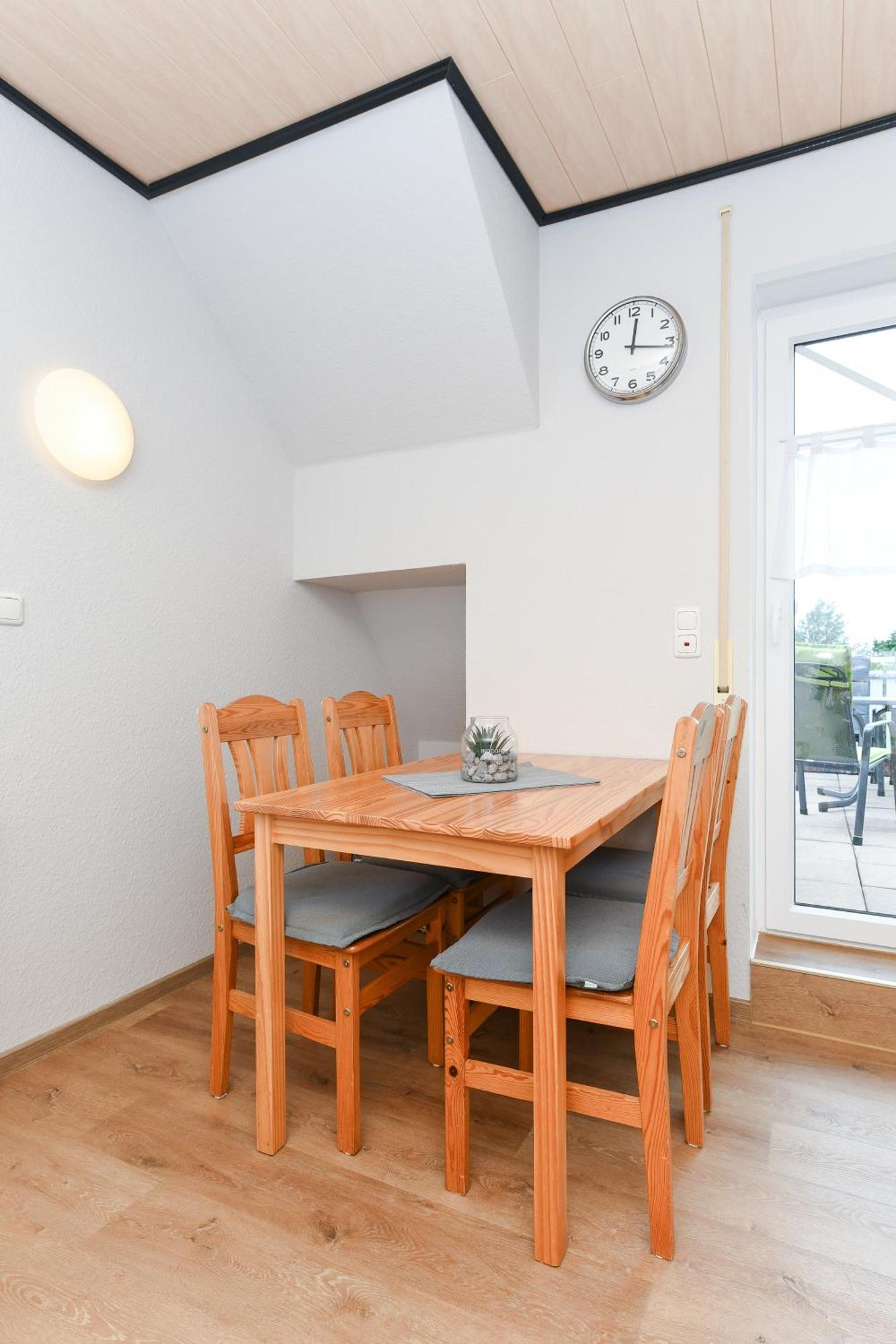 Ferienwohnungen Im Haus Flinthoern Neuharlingersiel Exteriér fotografie