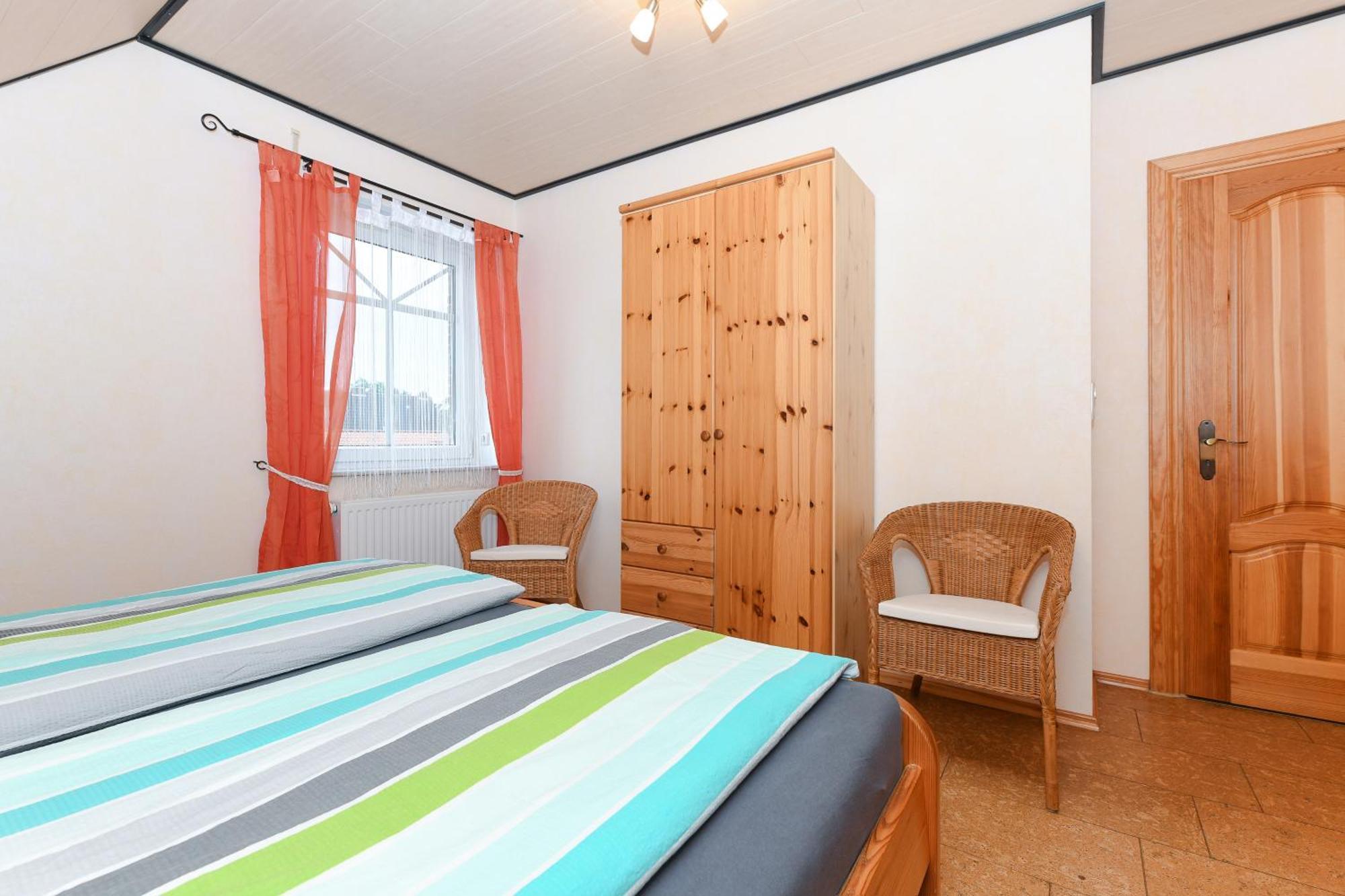 Ferienwohnungen Im Haus Flinthoern Neuharlingersiel Exteriér fotografie